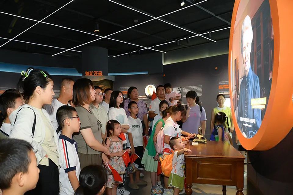 新之航打造的全國首個核醫療科技館火爆“出圈”，煙臺核醫療科技館成為全國“網紅”打卡地